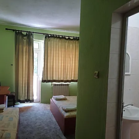 интернационал Hotel *