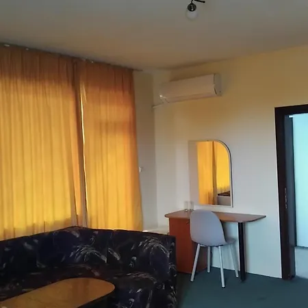 интернационал Hotel *